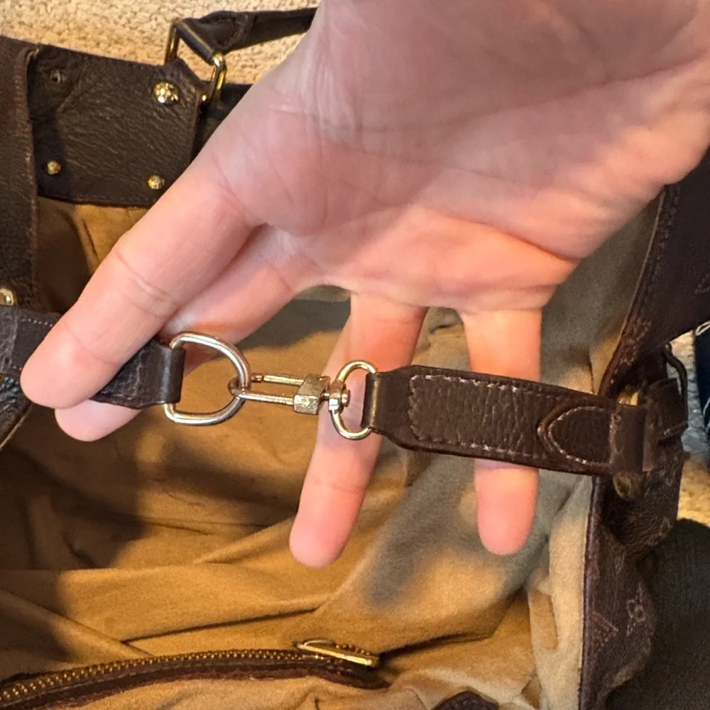 Authentic Louis Vuitton Mahina Boho In Elephant Gris - Picture 8 of 16